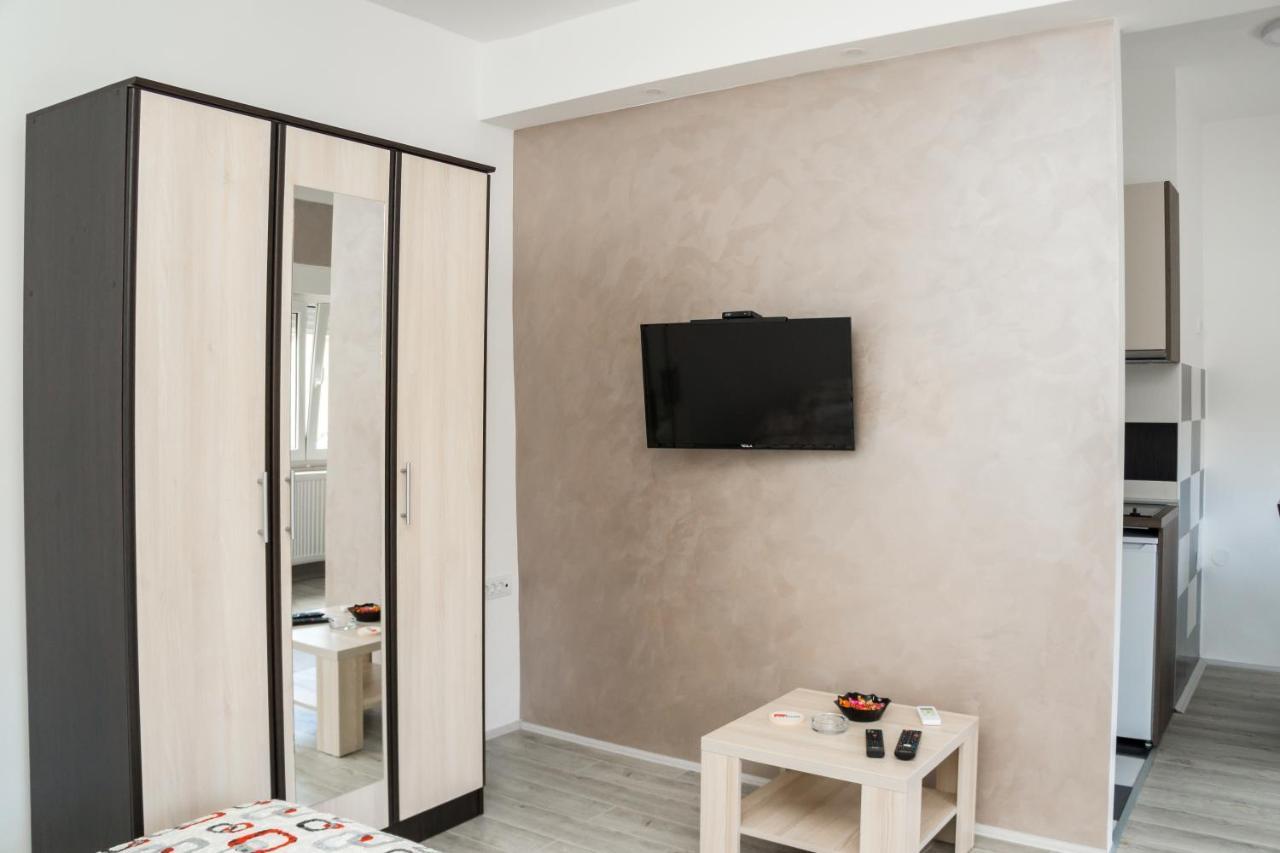 City Apartment Bb Баїна-Башта Екстер'єр фото